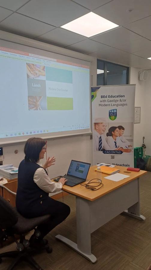 Làmh workshop, students and teacher, event, classroom